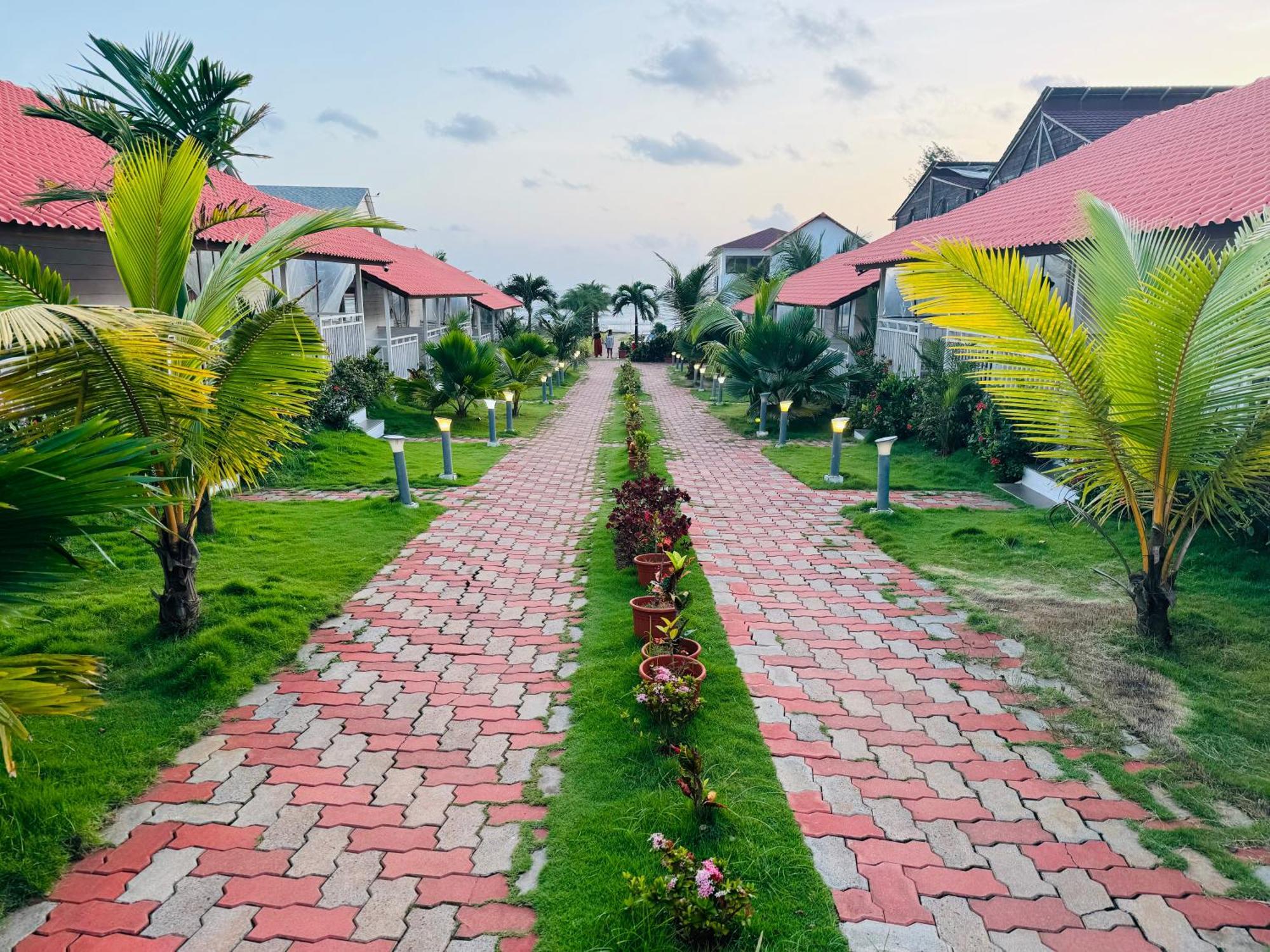 Maargit Beach Resort مادريم المظهر الخارجي الصورة